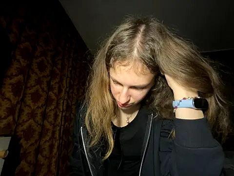 Snapshot of Eva_Angel3 chatting on 11.13.25 Eva Angel3 online show from 11.13.25