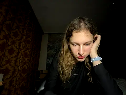 Snapshot of Eva_Angel3 chatting on 12.02.25 Eva Angel3 online show from 12.02.25