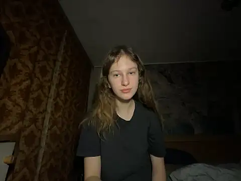 Snapshot of Eva_Angel3 chatting on 12.14.25 Eva Angel3 online show from 12.14.25