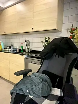 Snapshot of brazilianbbinuk chatting on 11.24.25 brazilianbbinuk online show from 11.24.25