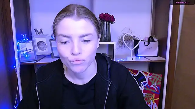 MissOliviaa  online show from 01.13.25