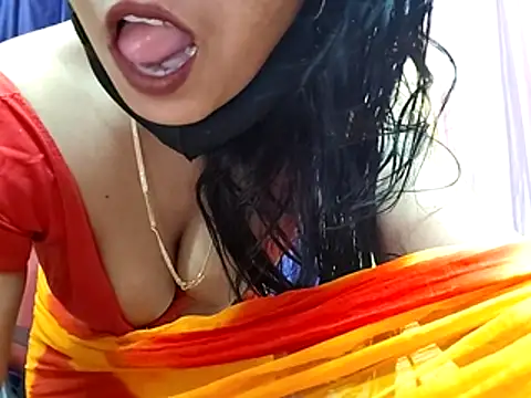 poojaxxx65 online show from 04.04.26