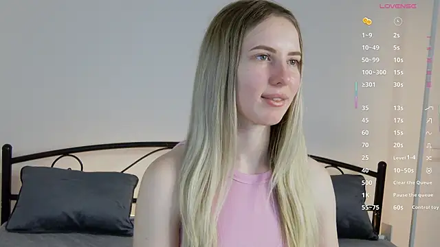 Snapshot of KarnetJ chatting on 02.13.26 KarnetJ online show from 02.13.26