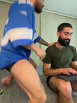 Snapshot of Drogamma chatting on 11.18.25 Drogamma online show from 11.18.25