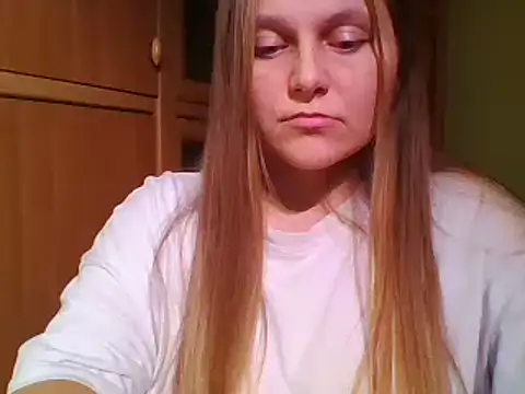 Snapshot of Evasapples chatting on 12.14.24 Evasapples online show from 12.14.24