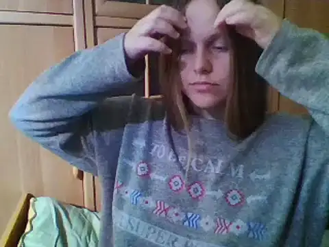 Snapshot of Evasapples chatting on 12.15.24 Evasapples online show from 12.15.24