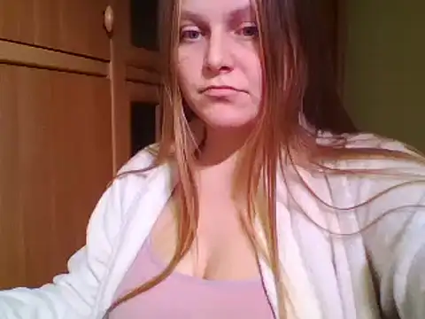 Snapshot of Evasapples chatting on 12.29.24 Evasapples online show from 12.29.24