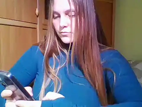 Snapshot of Evasapples chatting on 01.09.25 Evasapples online show from 01.09.25