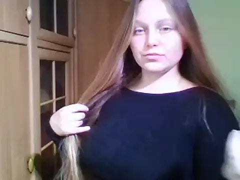 Snapshot of Evasapples chatting on 01.19.25 Evasapples online show from 01.19.25