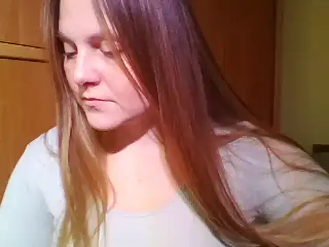 Snapshot of Evasapples chatting on 01.26.25 Evasapples online show from 01.26.25