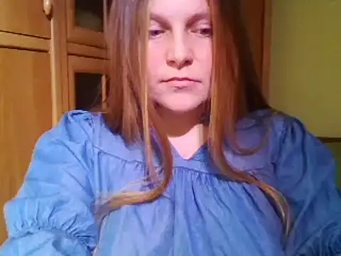 Snapshot of Evasapples chatting on 01.27.25 Evasapples online show from 01.27.25