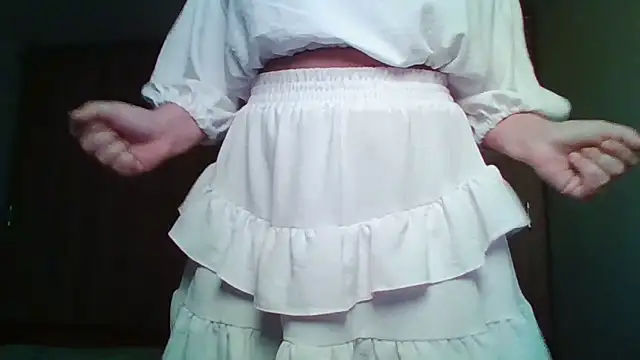 Snapshot of Evasapples chatting on 11.06.25 Evasapples online show from 11.06.25