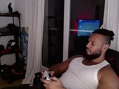 Snapshot of 1LordKingsley chatting on 09.29.25 1LordKingsley online show from 09.29.25