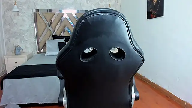 Snapshot of gerson_zt chatting on 10.25.25 gerson zt online show from 10.25.25