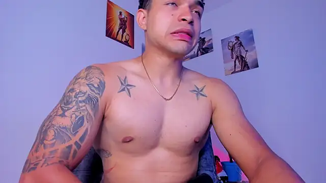 Snapshot of gerson_zt chatting on 11.07.25 gerson zt online show from 11.07.25