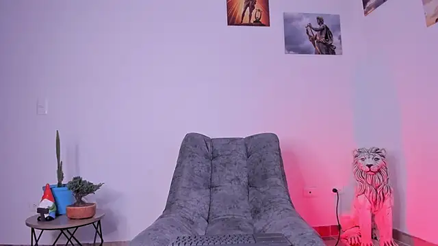 Snapshot of gerson_zt chatting on 12.02.25 gerson zt online show from 12.02.25