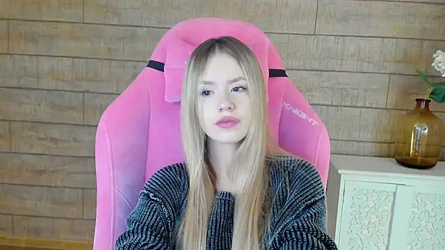 MilanaBalmain online show from 10.04.25