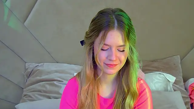 MilanaBalmain online show from 10.13.25