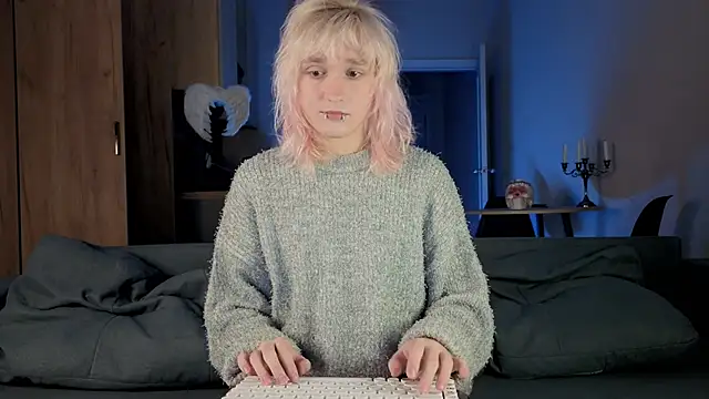 Gregory Byyrd online show from 03.12.26