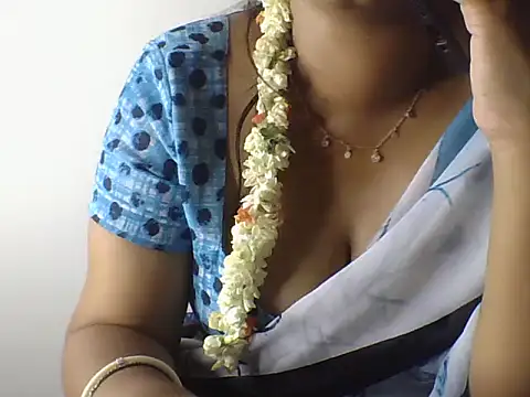 Sexy-Shalinii online show from 05.22.26