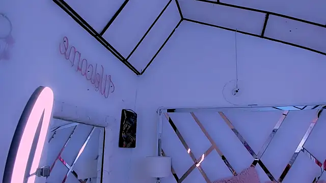 Snapshot of sexyy_kitty18 chatting on 01.27.25 sexyy kitty18 online show from 01.27.25