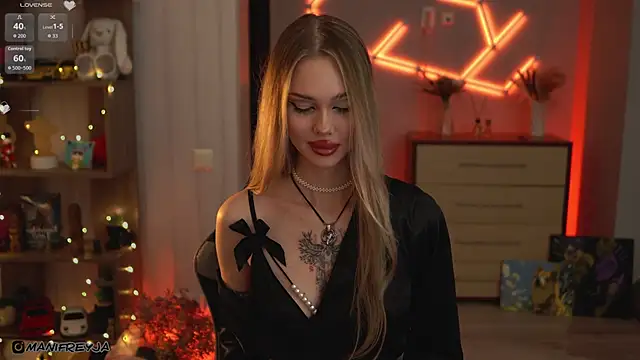 ManiFreyja online show from 11.19.25