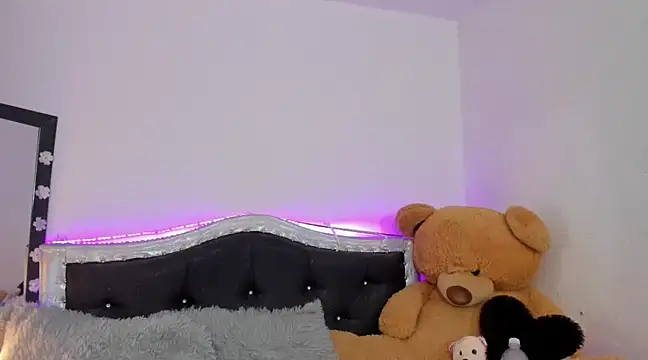 JanneKim online show from 02.04.25