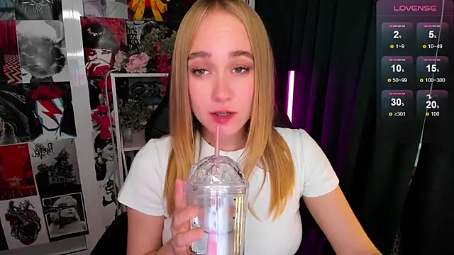 LianaBright online show from 10.09.25