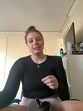 Krystal Tx online show from 03.19.25