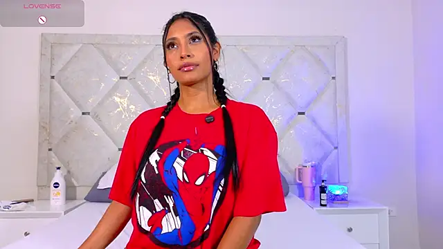 Snapshot of Anna_risse chatting on 11.01.25 Anna risse online show from 11.01.25