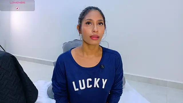 Anna risse online show from 04.20.26