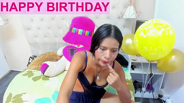 Little Helen online show from 01.22.25