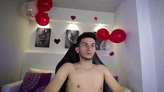 Snapshot of MrWilliseo chatting on 02.19.25 MrWilliseo online show from 02.19.25