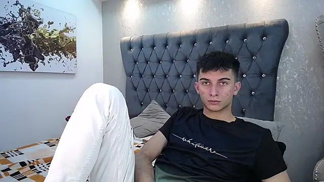 Snapshot of MrWilliseo chatting on 02.24.25 MrWilliseo online show from 02.24.25