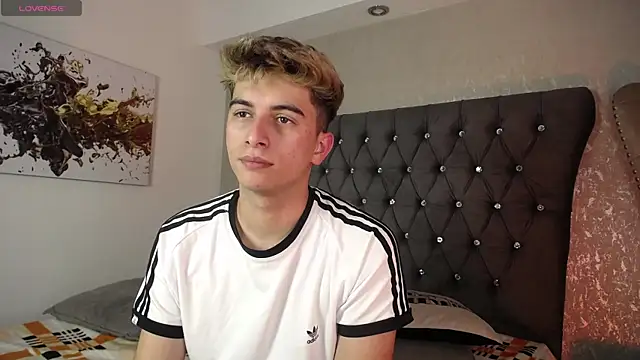 Snapshot of MrWilliseo chatting on 09.13.25 MrWilliseo online show from 09.13.25