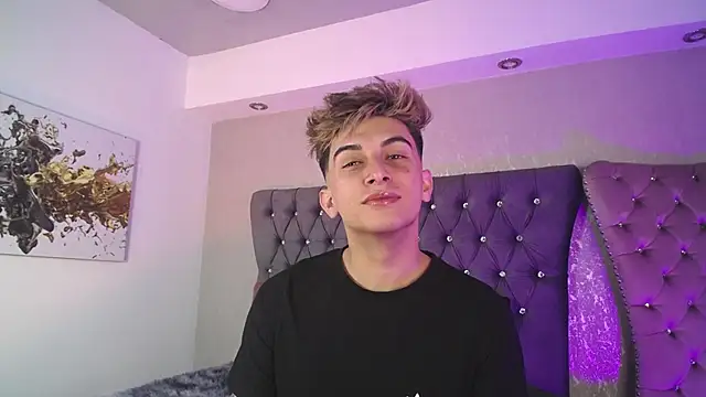 Snapshot of MrWilliseo chatting on 09.24.25 MrWilliseo online show from 09.24.25