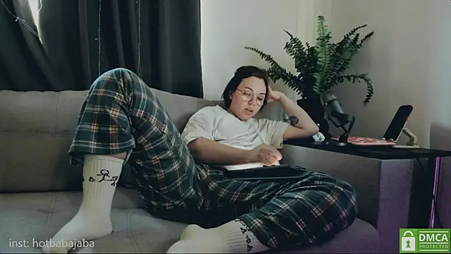 Snapshot of whoa-hoa-hoa-hoa-hoa chatting on 02.27.25 whoa-hoa-hoa-hoa-hoa online show from 02.27.25