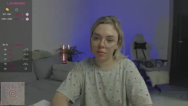 Snapshot of whoa-hoa-hoa-hoa-hoa chatting on 09.25.25 whoa-hoa-hoa-hoa-hoa online show from 09.25.25