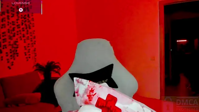 Snapshot of whoa-hoa-hoa-hoa-hoa chatting on 10.31.25 whoa-hoa-hoa-hoa-hoa online show from 10.31.25