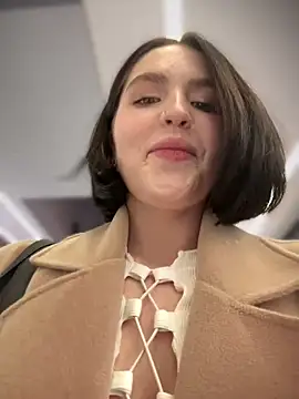 meow girl online show from 12.22.24