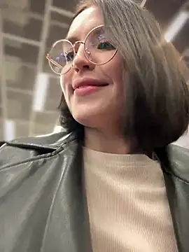 meow girl online show from 01.13.25