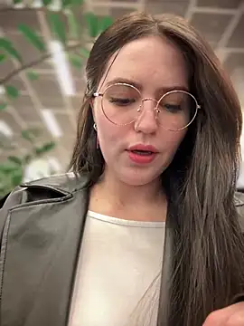 meow girl online show from 01.25.25