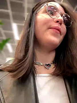 meow girl online show from 10.12.25