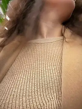 meow girl online show from 10.27.25