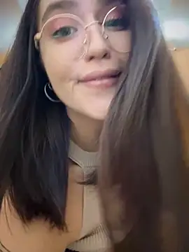 meow girl online show from 11.17.25