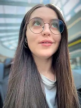 meow girl online show from 03.30.26