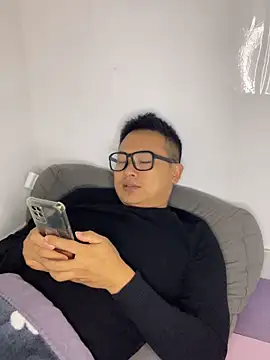 lixiaoshuai8 online show from 11.28.25