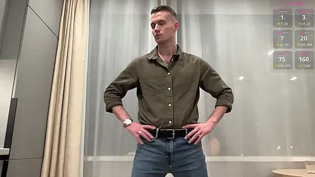 Snapshot of cute_mark chatting on 11.17.25 cute mark online show from 11.17.25