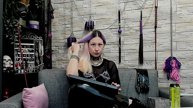 CruelMistress online show from 12.05.25