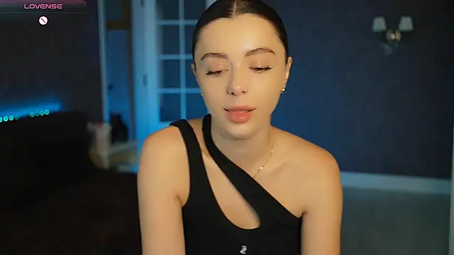 DinaCandy online show from 04.24.26